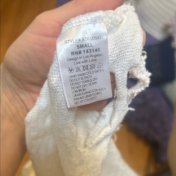 Pookie & Sebastian White Women's Sweater - Picture 5 of 6